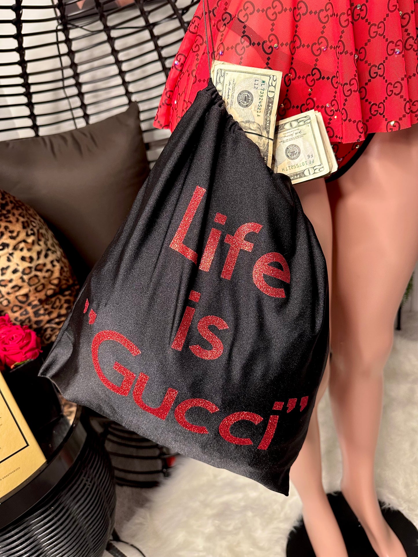 Life is “GUCCI”